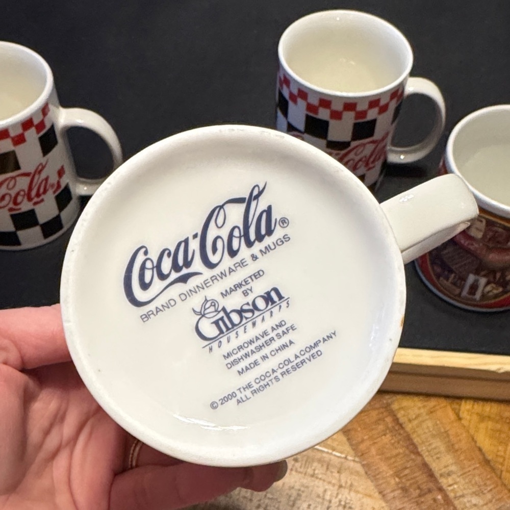 VINTAGE Coca Cola Vintage Mug Collection - Red, White, Black - Picture 9 of 10